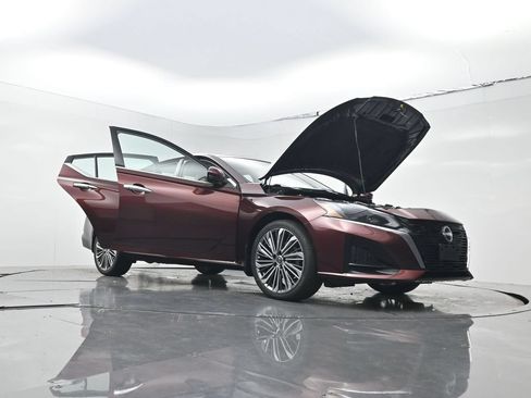 Used 2023 Nissan Altima 2.5 SL AWD/4WD image 27