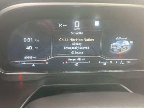 Used 2023 GMC Yukon AT4 w/ AT4 Premium Plus Package image 9