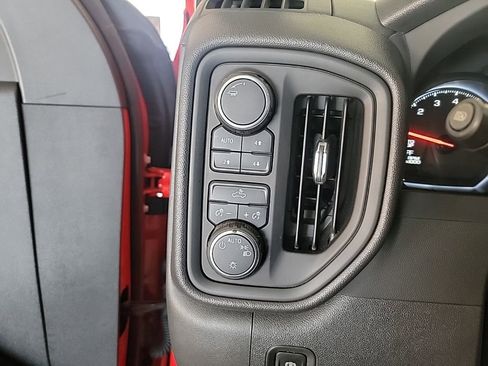 Used 2023 Chevrolet Silverado 1500 Custom Trail Boss AWD/4WD image 18