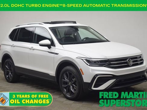 Used 2023 Volkswagen Tiguan SE image 1