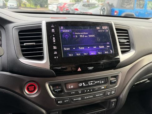 Used 2017 Honda Pilot EX-L image 16