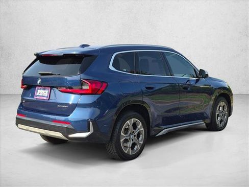 Used 2023 BMW X1 xDrive28i w/ Convenience Package AWD/4WD image 5