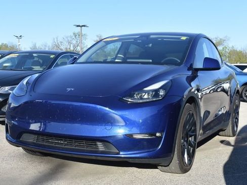 Used 2025 Tesla Model Y Long Range AWD/4WD image 7