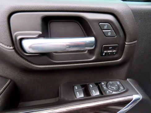 Used 2020 Chevrolet Silverado 2500 LTZ image 29