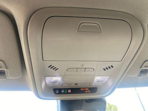 Used 2020 Cadillac XT4 Luxury image 24