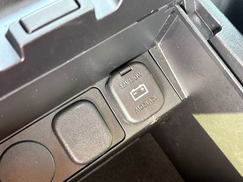 Used 2018 MAZDA MAZDA3 Grand Touring w/ Premium Equipment Package image 21