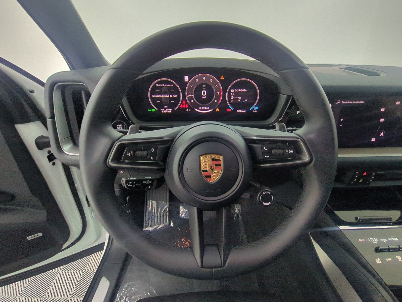 Used 2026 Porsche Cayenne AWD/4WD image 18