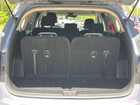 Certified 2025 Kia Sorento LX FWD image 23