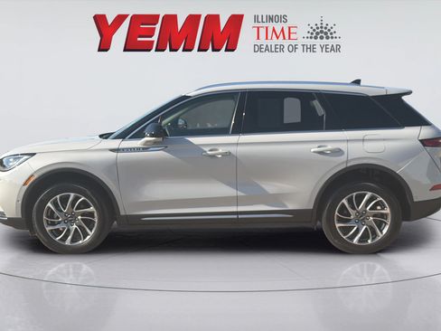 Used 2022 Lincoln Corsair AWD w/ Equipment Group 101A image 9