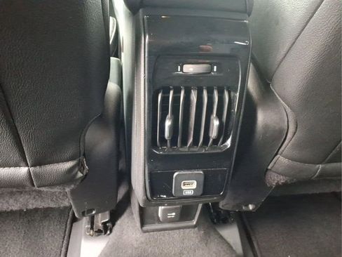 Used 2024 Jeep Compass Latitude AWD/4WD image 7