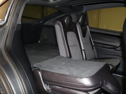 Used 2018 Tesla Model X 75D image 79