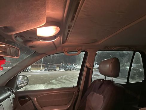 Used 2000 Mercedes-Benz ML 320 4MATIC image 23