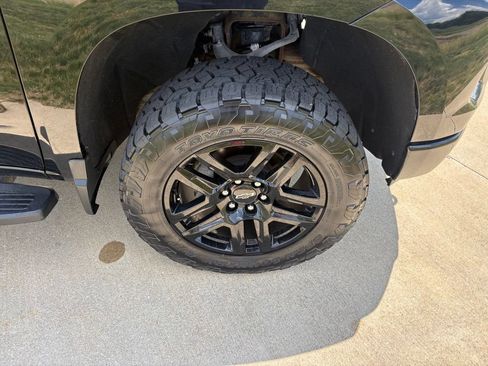 Used 2022 Chevrolet Silverado 1500 LT Trail Boss w/ LT Trail Boss Premium Package AWD/4WD image 67