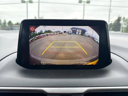Used 2017 MAZDA MAZDA3 Touring FWD image 25