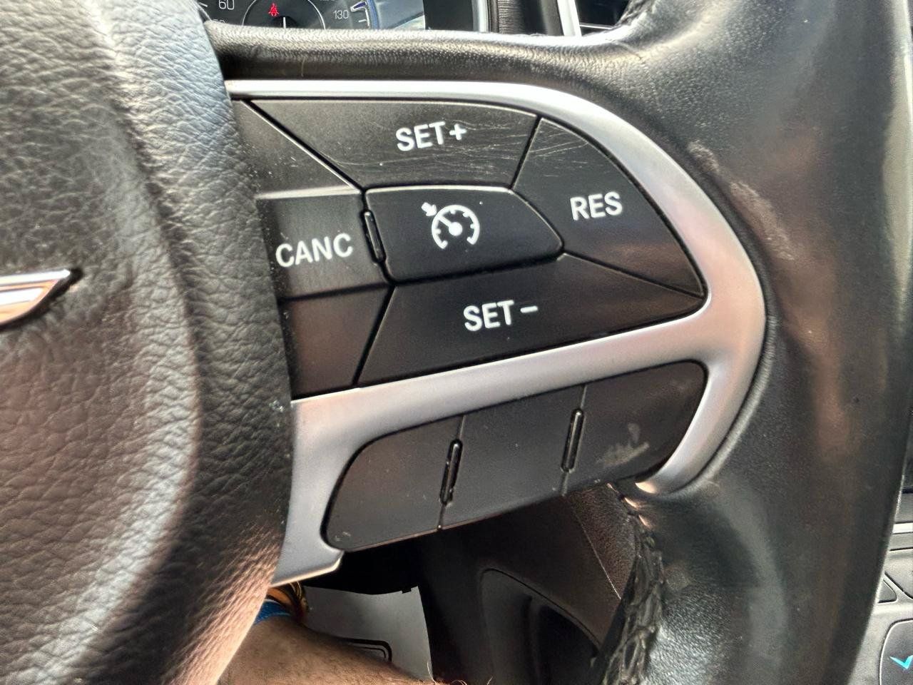 Used 2015 Chrysler 200 Limited w/ Convenience Group FWD image 20