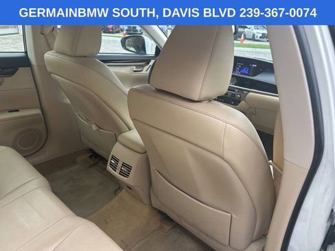 Used 2013 Lexus ES 350 w/ Luxury Pkg FWD image 24