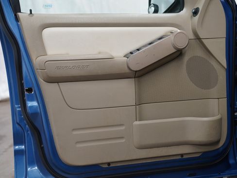 Used 2009 Ford Explorer Sport Trac Limited image 15