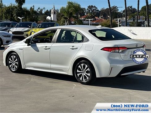 Used 2020 Toyota Corolla LE image 5