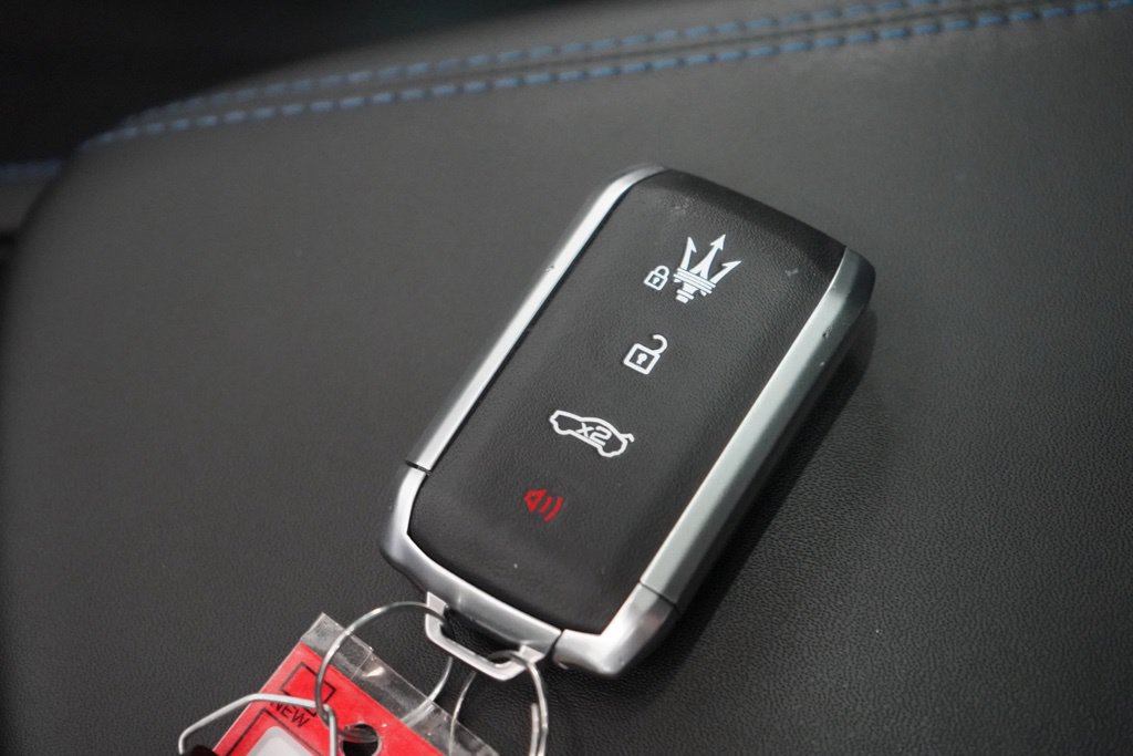 Used 2023 Maserati Grecale Modena AWD/4WD image 41