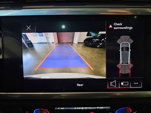 Used 2022 Audi Q3 2.0T Premium w/ Convenience Package image 25