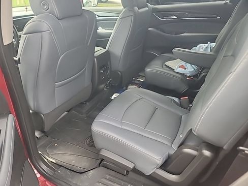 Used 2021 Buick Enclave Essence w/ Sport Touring Edition FWD image 7
