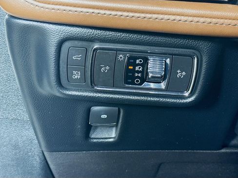 Used 2021 Lincoln Nautilus Reserve image 10