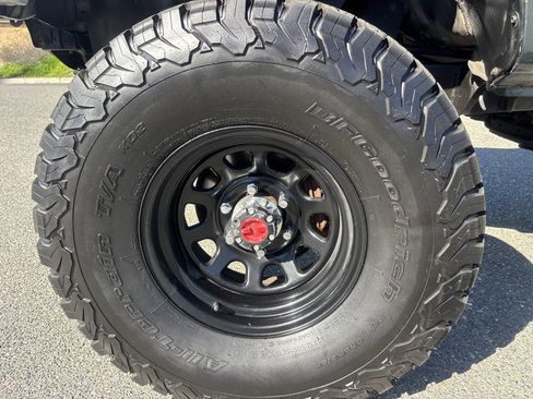 Used 1993 Toyota Pickup Deluxe image 12