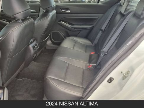 Used 2024 Nissan Altima 2.5 SL AWD/4WD image 16