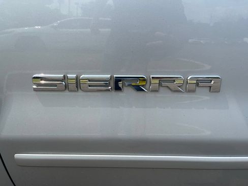 Used 2014 GMC Sierra 1500 SLE w/ SLE Value Package RWD image 10