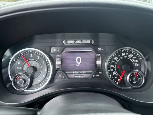 Used 2024 RAM 1500 Laramie image 14