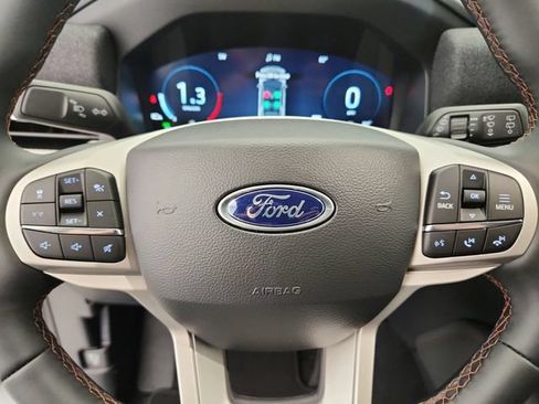 New 2026 Ford Explorer Active AWD/4WD image 15