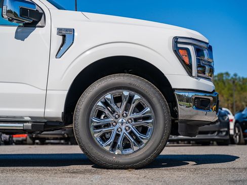 New 2025 Ford F150 Lariat w/ Equipment Group 501A Mid image 9