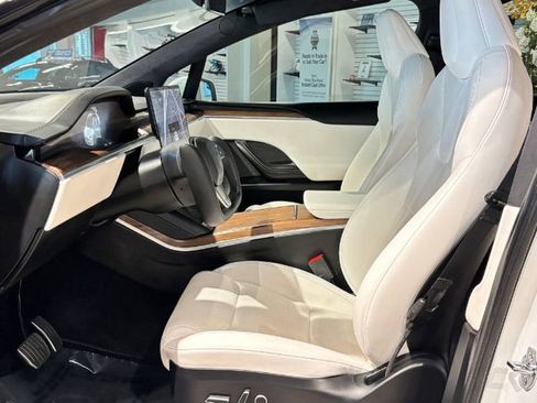 Used 2023 Tesla Model X image 20