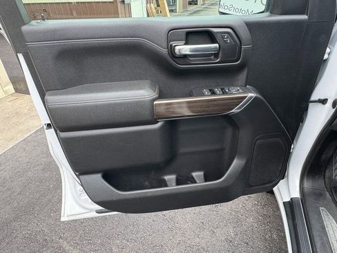 Used 2021 Chevrolet Silverado 1500 LT w/ Bed Protection Package AWD/4WD image 10