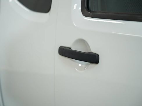 Used 2021 Nissan Frontier SV RWD image 14