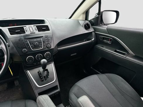 Used 2013 MAZDA MAZDA5 Sport FWD image 21