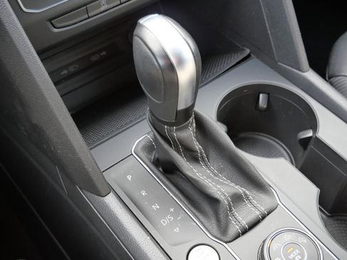 Certified 2023 Volkswagen Atlas Cross Sport SE image 26