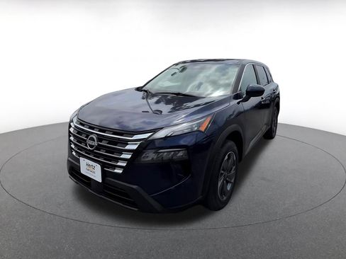 Used 2025 Nissan Rogue SV FWD image 7