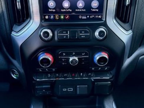 Used 2022 GMC Sierra 1500 SLT w/ SLT Premium Package image 19