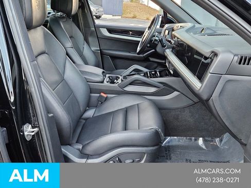 Used 2024 Porsche Cayenne S AWD/4WD image 19