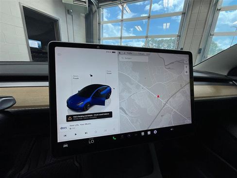 Used 2023 Tesla Model 3 Standard Range RWD image 15