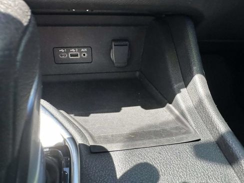 Used 2022 Nissan Sentra SV FWD image 22