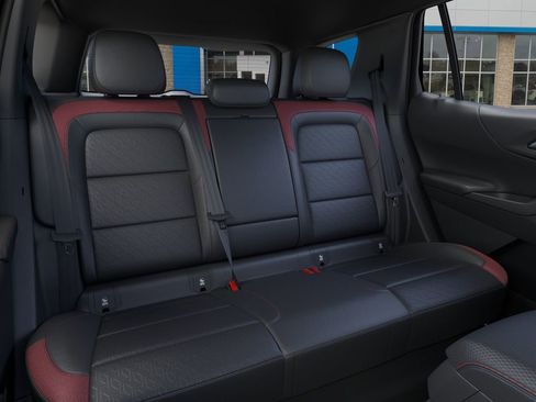 New 2026 Chevrolet Equinox RS w/ Convenience Package III AWD/4WD image 17
