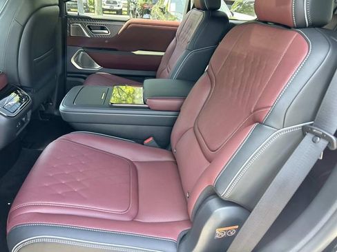 New 2026 INFINITI QX80 Autograph w/ Premium Cargo Package AWD/4WD image 19