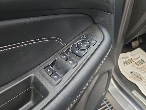 Used 2024 Ford Edge Titanium image 11