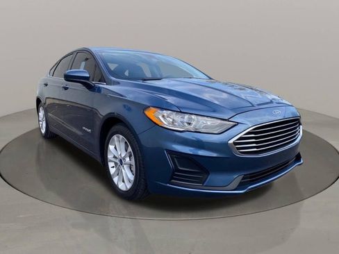 Used 2019 Ford Fusion SE image 8