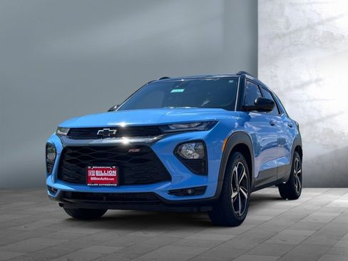 Used 2023 Chevrolet TrailBlazer RS w/ Sun and Liftgate Package FWD image 1