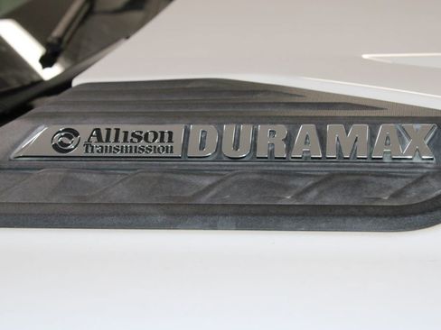 Used 2022 Chevrolet Silverado 2500 LT w/ Convenience Package image 14