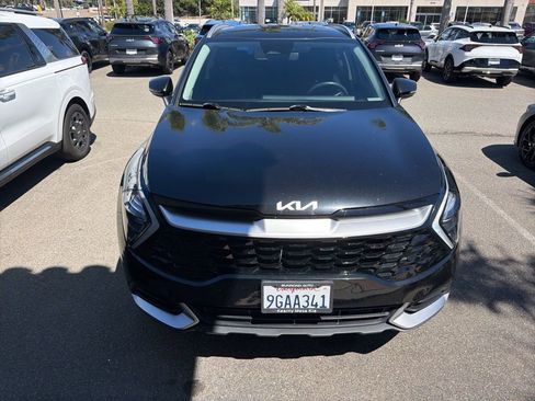 Certified 2023 Kia Sportage EX image 2