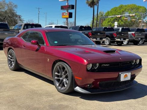 Used 2022 Dodge Challenger R/T Scat Pack image 4